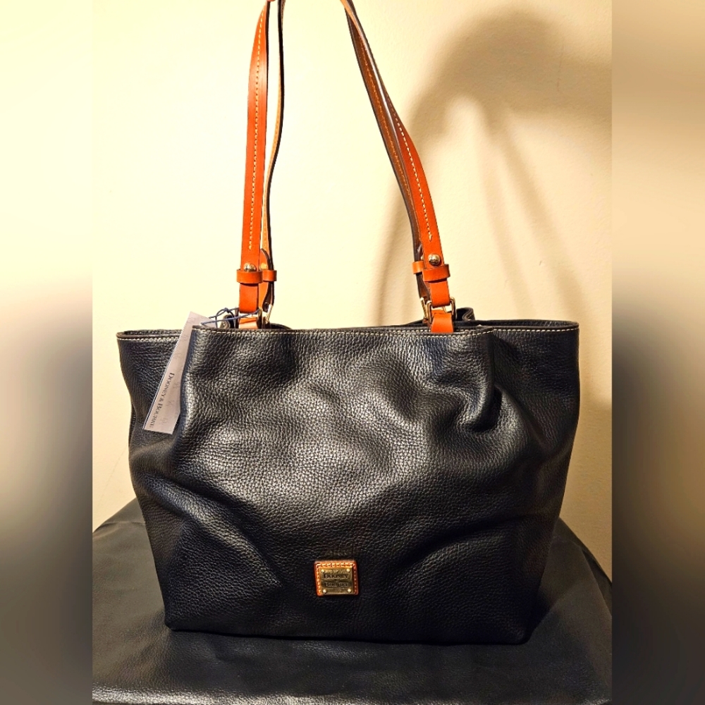NWT Dooney & Bourke Flynn Black Leather Tote